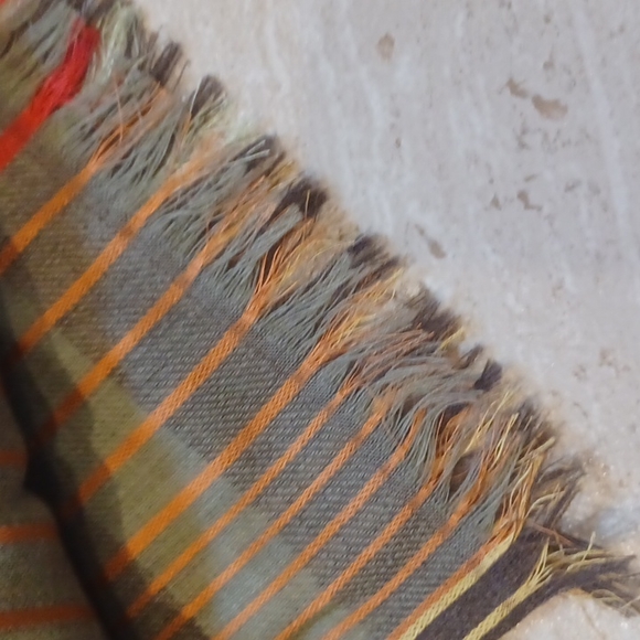 NWT Ahujasons Fashion Fringed Sage Plaid Oversized Scarf - Picture 4 of 6